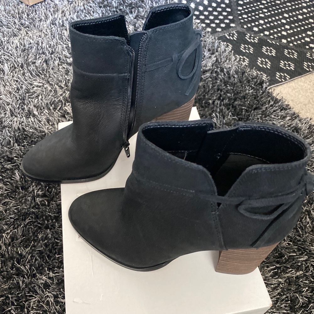 Gibson Latimer Booties - image 1
